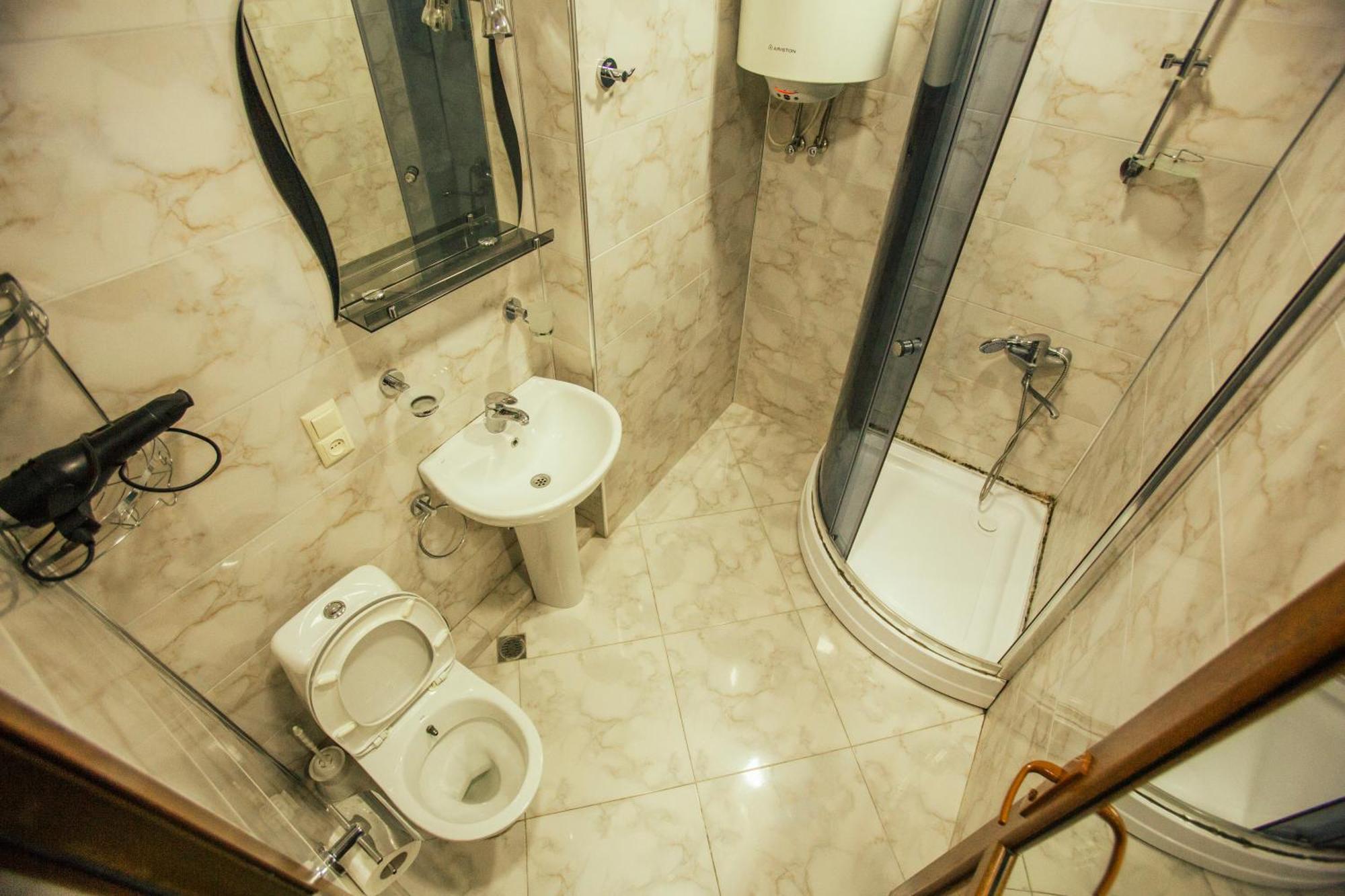 Batumi Royal Apartments Esterno foto