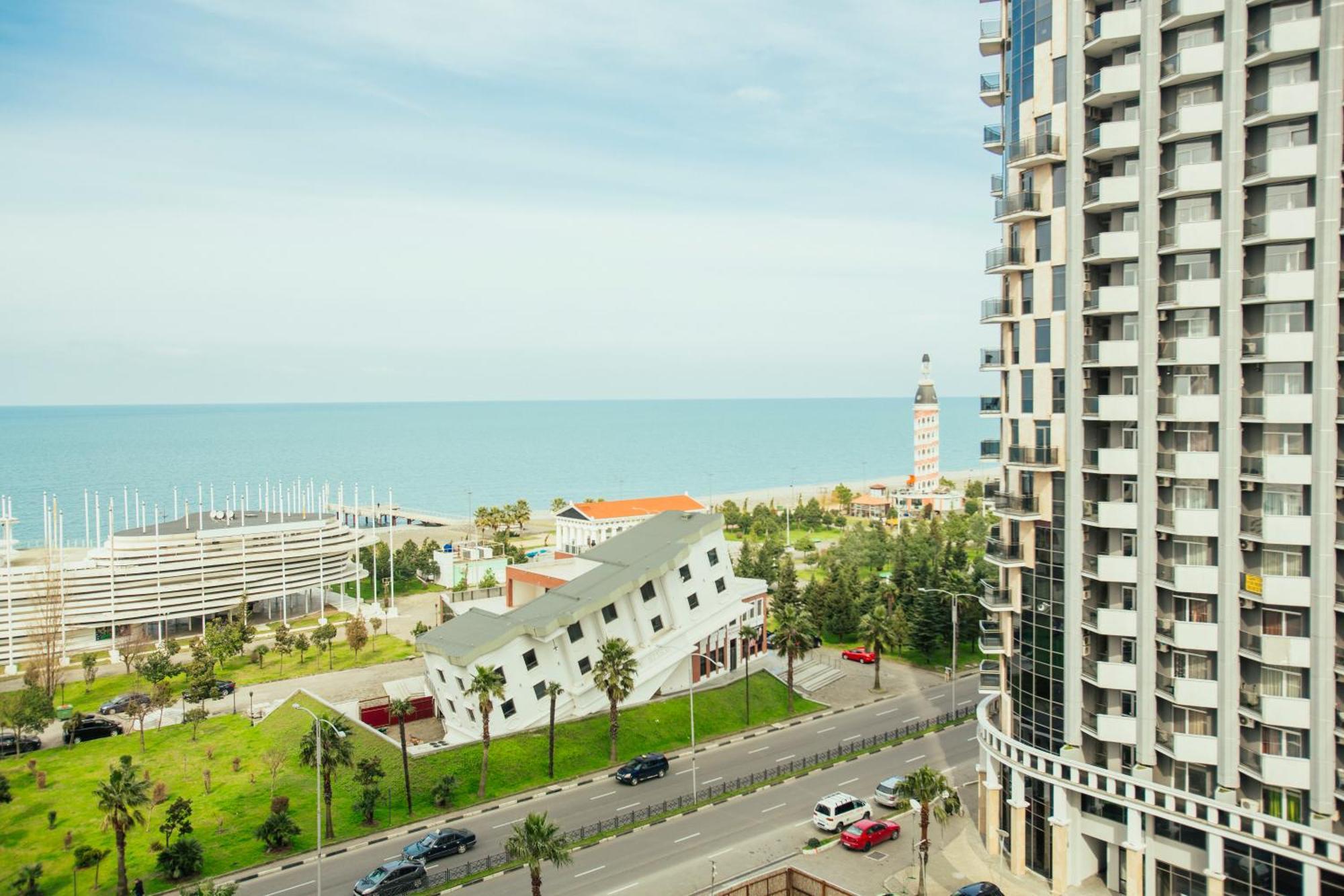 Batumi Royal Apartments Esterno foto