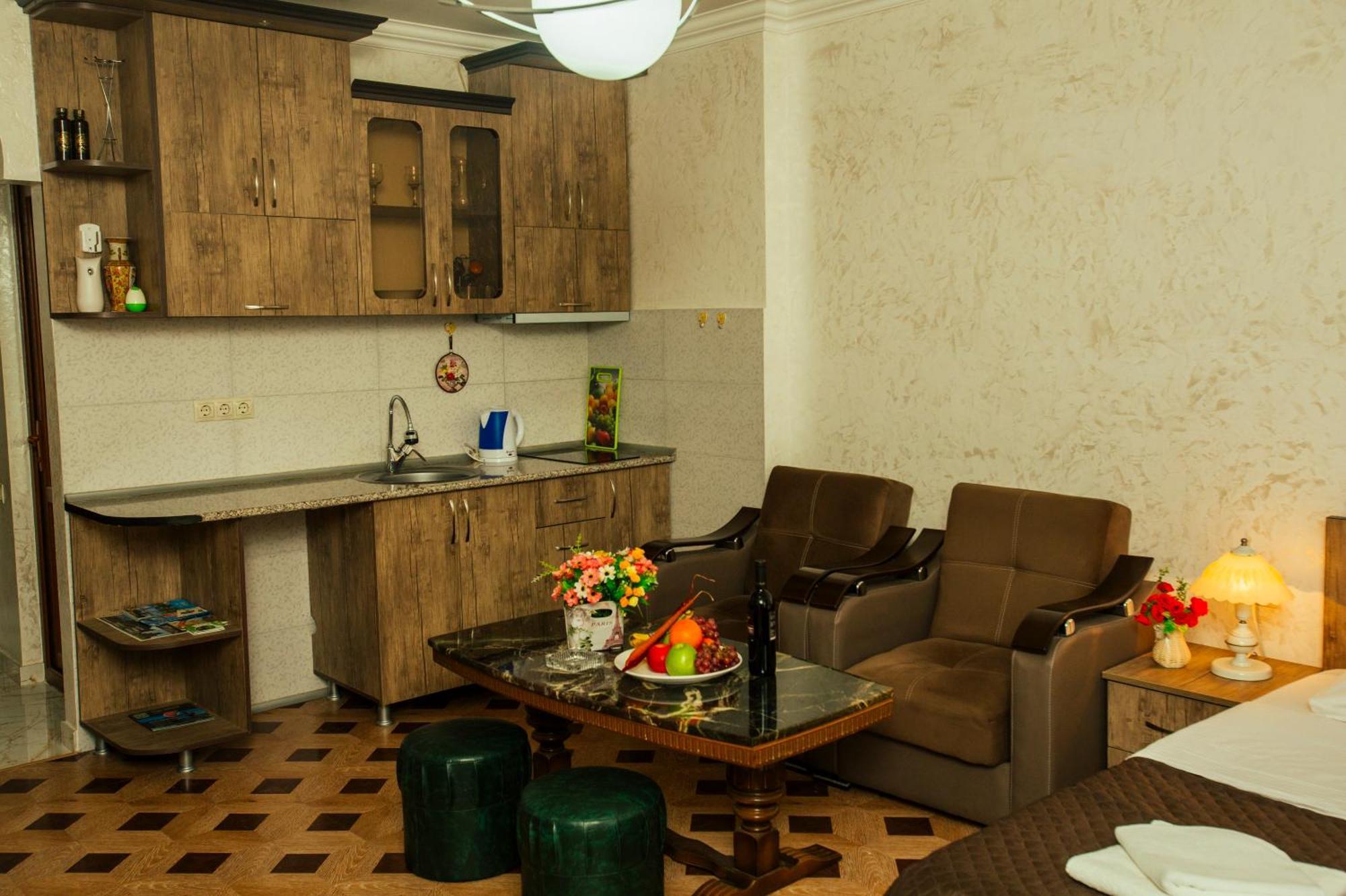 Batumi Royal Apartments Esterno foto