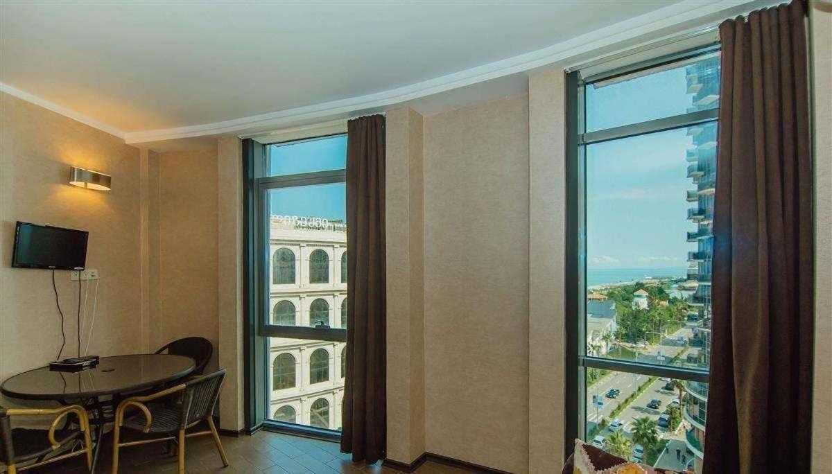 Batumi Royal Apartments Esterno foto