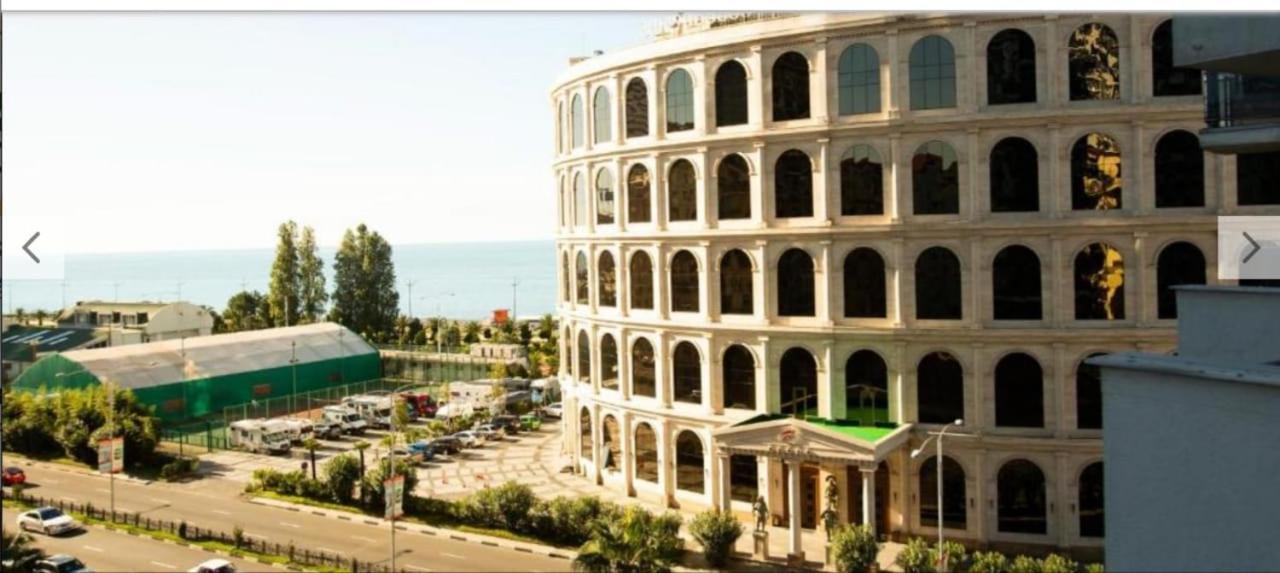 Batumi Royal Apartments Esterno foto