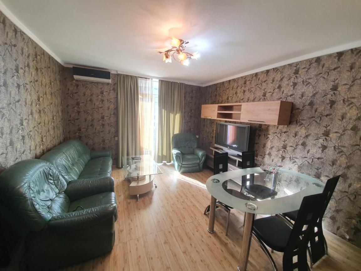 Batumi Royal Apartments Esterno foto