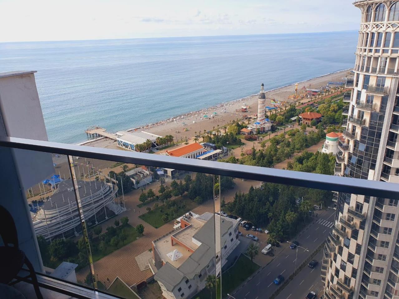 Batumi Royal Apartments Esterno foto